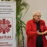 Kawiarenka naprawcza w schronisku Caritas
