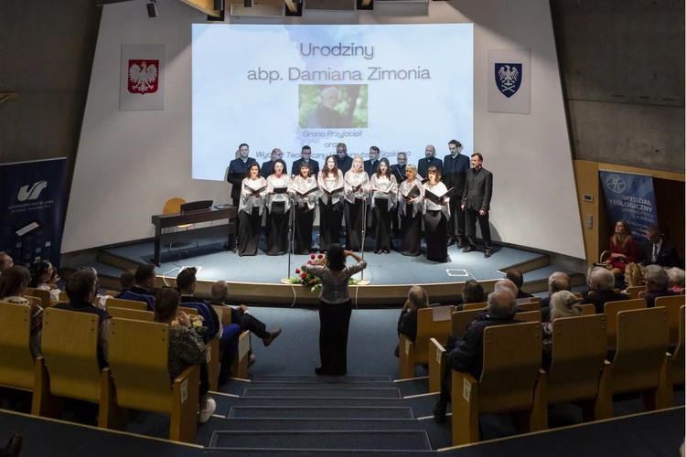 90. urodziny abp. seniora Damiana Zimonia na WTL UŚ