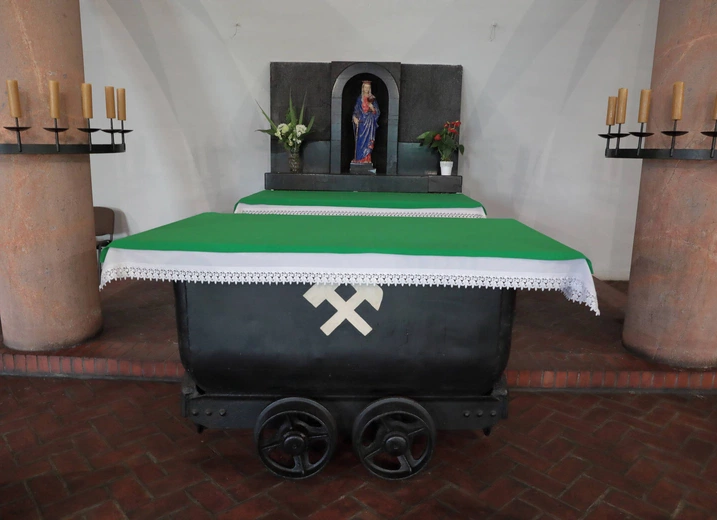 Gigant malowany światłem