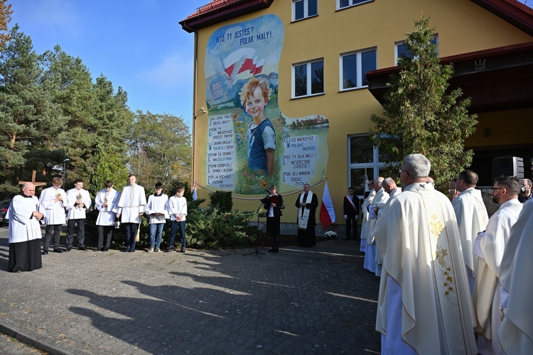 Uroczystości w szkole w Kniewie