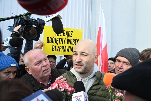Ks. Olszewski opuścił areszt śledczy na warszawskim Służewcu 