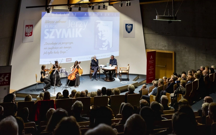 Spotkanie autorskie z ks. prof. Jerzym Szymikiem