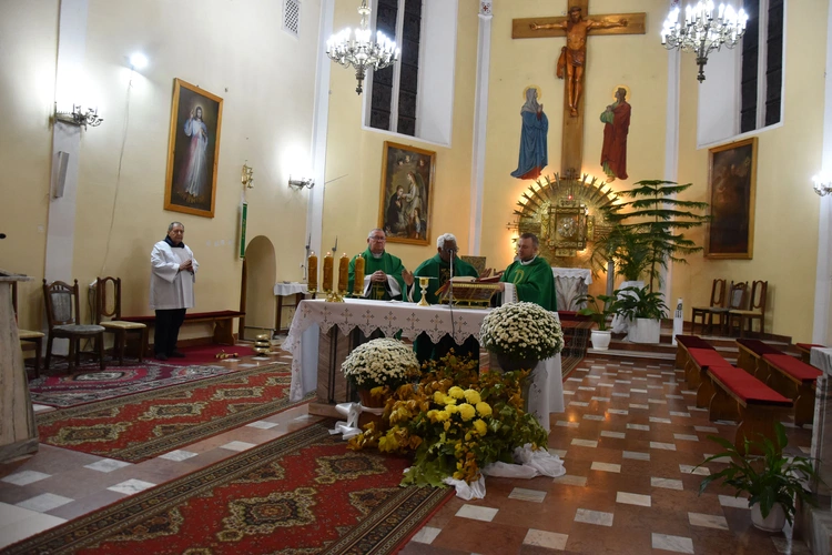 Przasnysz. O. Jose Maniparambil w sanktuarium Matki Bożej
