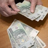 Ponad połowa Polaków chce likwidacji lub ograniczenia świadczenia 800 plus