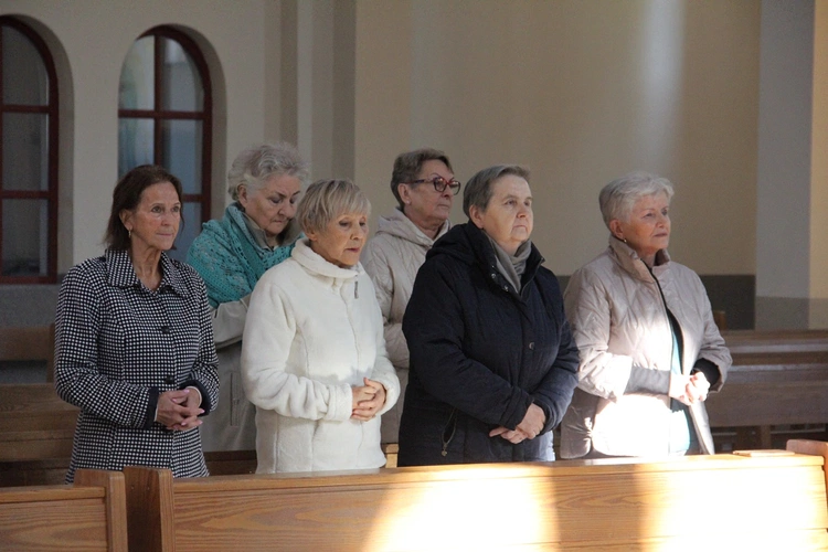 Wierzą w skuteczne wstawiennictwo św. o. Pio