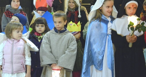 Wszyscy Święci balują w niebie