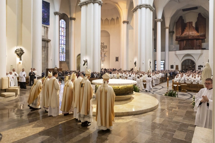 Msza św. w intencji abp. Damiana Zimonia cz.1