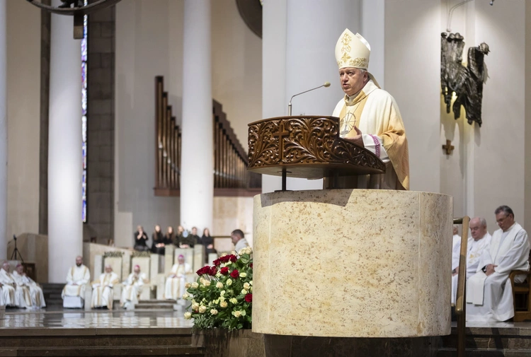 Msza św. w intencji abp. Damiana Zimonia cz.1