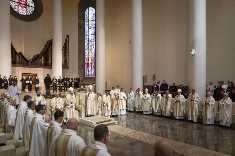 Msza św. w intencji abp. Damiana Zimonia cz.1