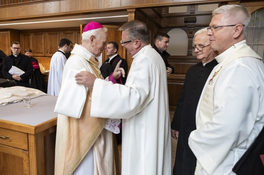 Msza św. w intencji abp. Damiana Zimonia cz.1