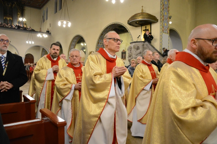 Stulecie kościoła Świętych Apostołów Piotra i Pawła w Opolu