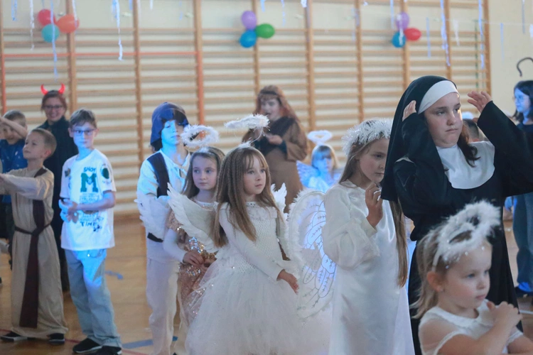 Bal Wszystkich Świętych w Łękawicy