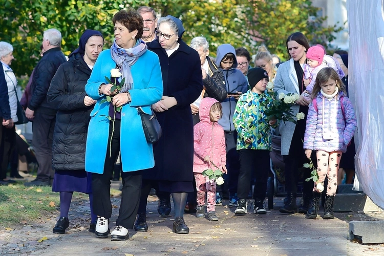 Róże Różańcowe MB Gietrzwałdzkiej