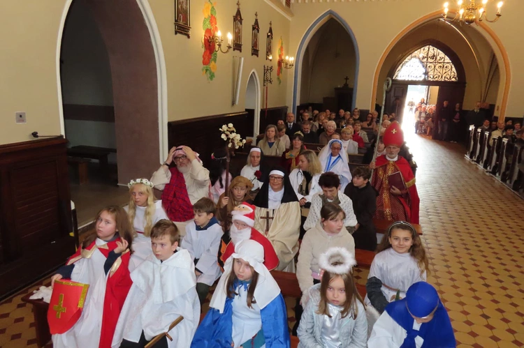Prawie Wszyscy Święci