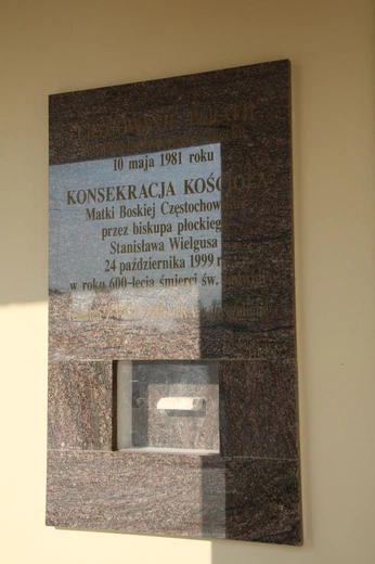 Płock. 25. rocznica poświęcenia kościoła w parafii św. Jadwigi Królowej