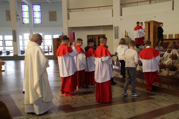 Płock. 25. rocznica poświęcenia kościoła w parafii św. Jadwigi Królowej