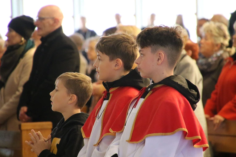 Płock. 25. rocznica poświęcenia kościoła w parafii św. Jadwigi Królowej