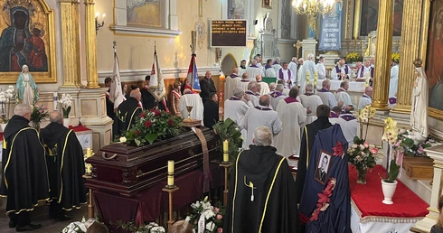 Wdzięczność i świadectwo na pogrzebie ks. prał. Józefa Śliwki
