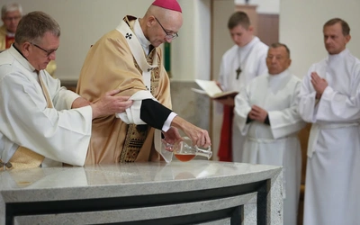 Abp Galbas: Nie lekceważmy pytań współczesnych Zacheuszów