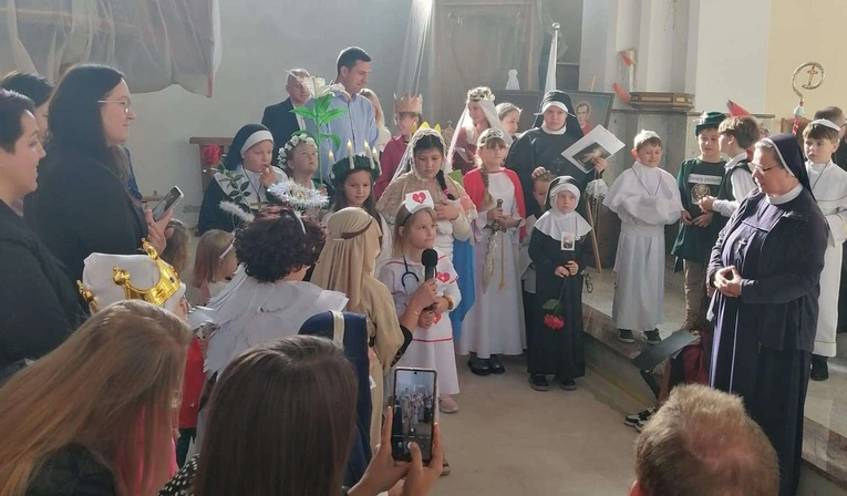 ​Bal Wszystkich Świętych w Ociece