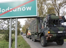 Niemieccy żołnierze pomagają w Bodzanowie