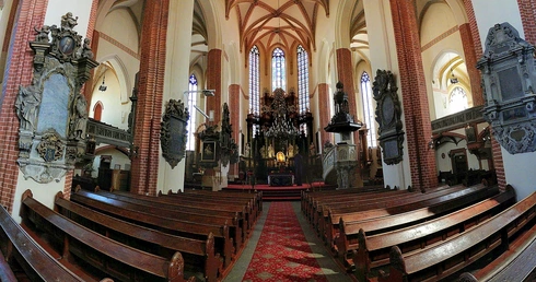 Poznawanie legnickiej katedry 