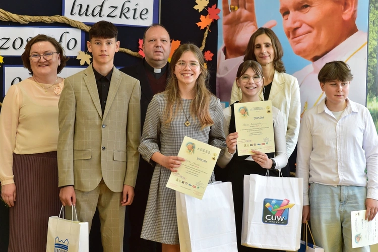 Nidzica. XI Powiatowy Konkurs Recytatorski Poezji Religijnej