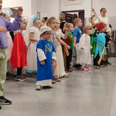 Bal świętych przedszkolaków