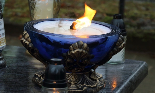 Modlitwy za zmarłych - przewodnik