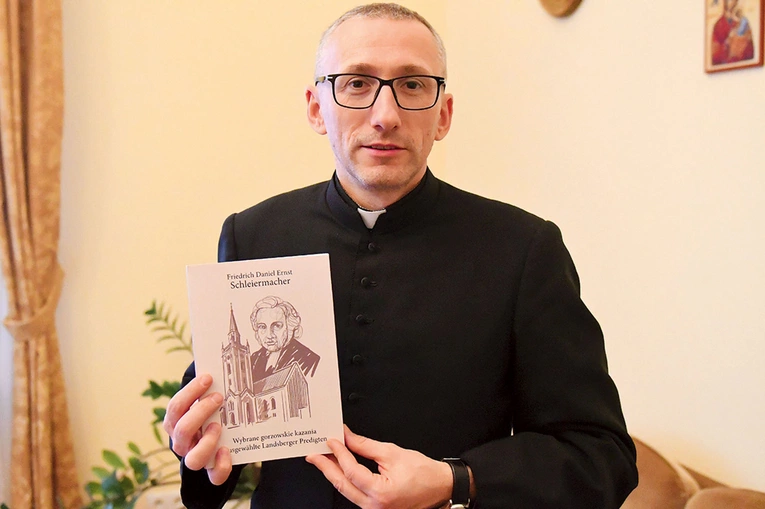 	Autorami publikacji, która powstała przy dofinansowaniu ze środków Fundacji Współpracy Polsko--Niemieckiej, są ks. Tadeusz Kuźmicki (na zdjęciu), Joanna Dubiec-Stach oraz Tobias Kirchhof.