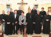 	Uczestnicy szkolenia rozpoczęli je modlitwą w kaplicy.