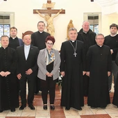 	Uczestnicy szkolenia rozpoczęli je modlitwą w kaplicy.