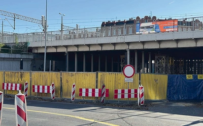 	Wiadukt przy ul. Mikołowskiej pozostanie zamknięty ze względu na trwające prace budowalne.