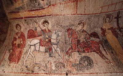 Święci Jerzy i Teodor namalowani w kościele św. Barbary, wykutym w tufowej skale w dolinie Göreme w Turcji.