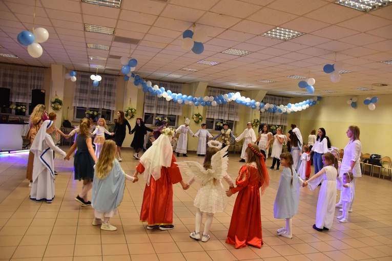 Przasnysz. Bal Wszystkich Świętych
