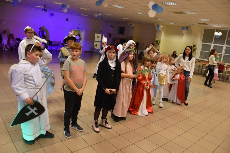 Przasnysz. Bal Wszystkich Świętych