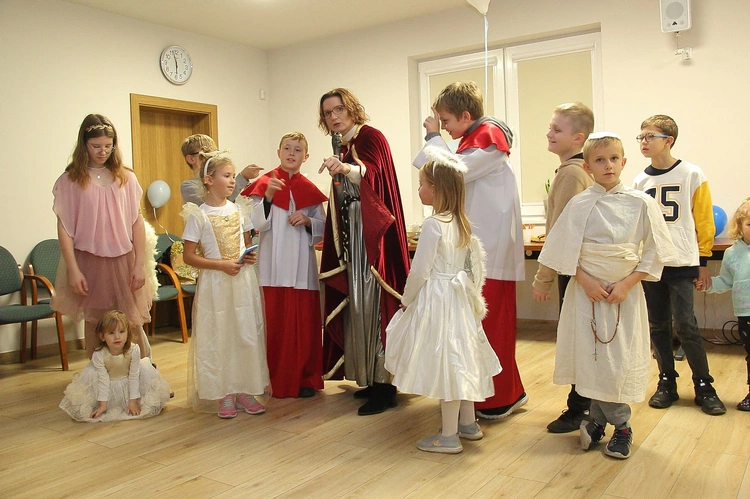 Bal świętych w Kołobrzegu