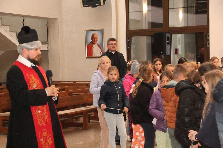 Nabożeństwo różańcowe dla dzieci
