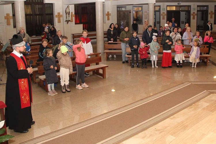 Nabożeństwo różańcowe dla dzieci