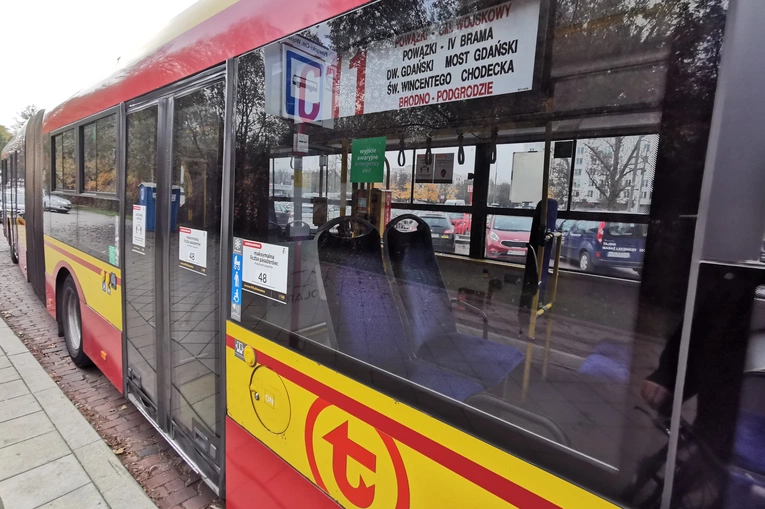 Jak dojechać na cmentarze?