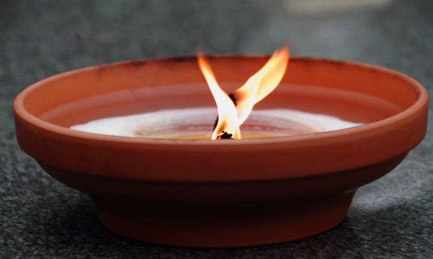 Trwają kwesty na Cmentarzu Centralnym