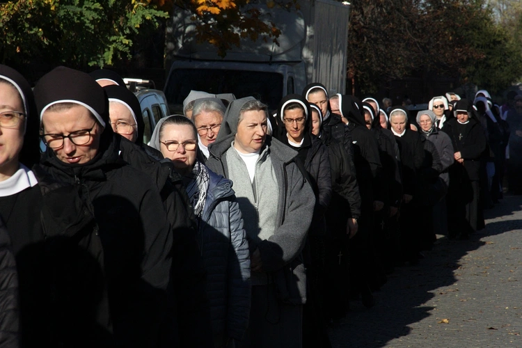Uroczystość Wszystkich Świętych na cmentarzu przy ul. Bujwida