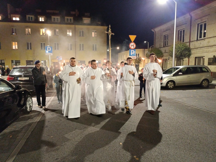 Noce świętych w diecezji