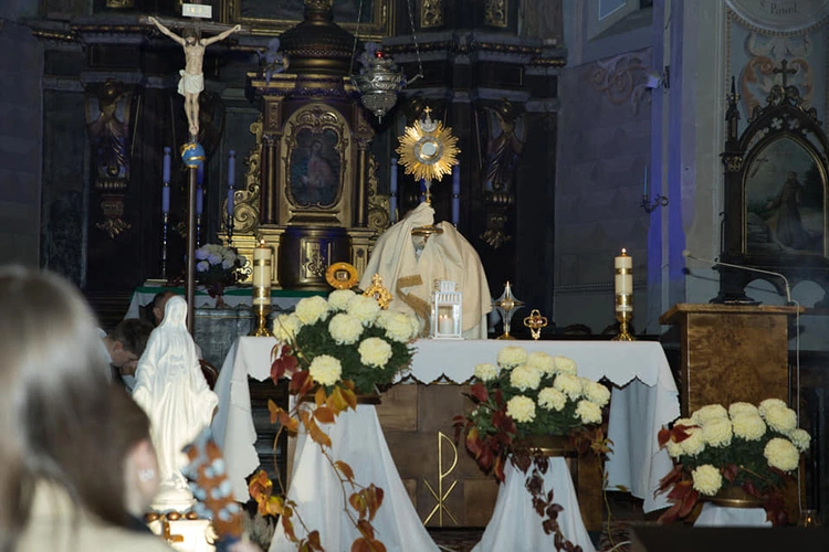 Noce świętych w diecezji