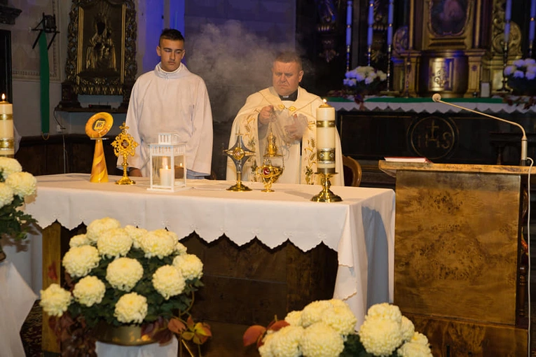 Noce świętych w diecezji