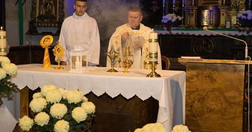 Noce świętych w diecezji