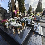 Procesja żałobna po Cmentarzu Wawrzyszewskim