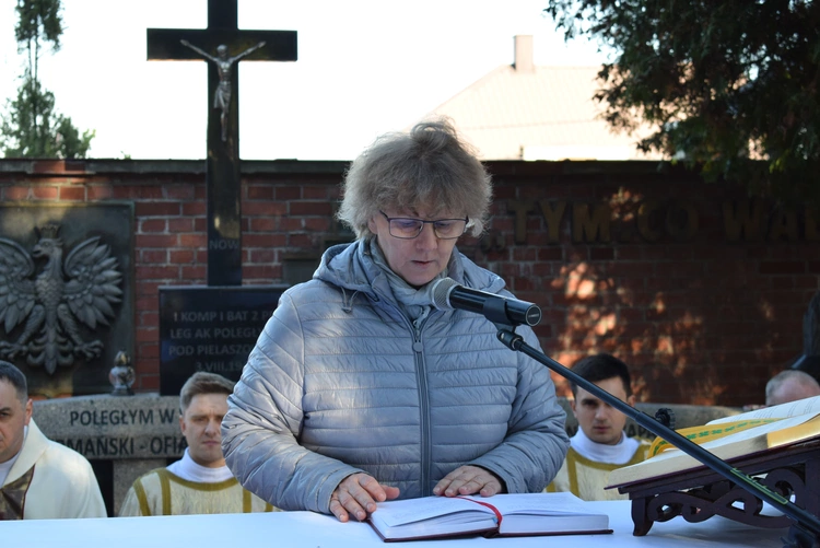 Święci są pośród nas