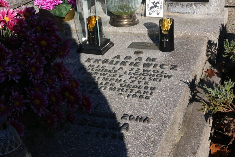 Dzień Wszystkich Świętych na cmentarzu Salwatorskim 2024