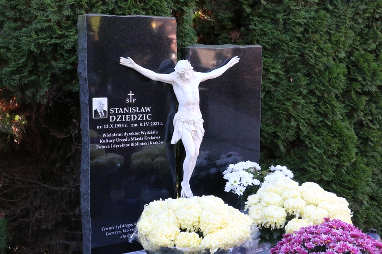 Dzień Wszystkich Świętych na cmentarzu Salwatorskim 2024